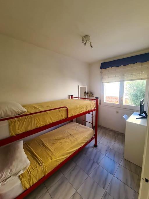 Nice Beachside 2-Bd Apt Near Barcelona Cunit Buitenkant foto