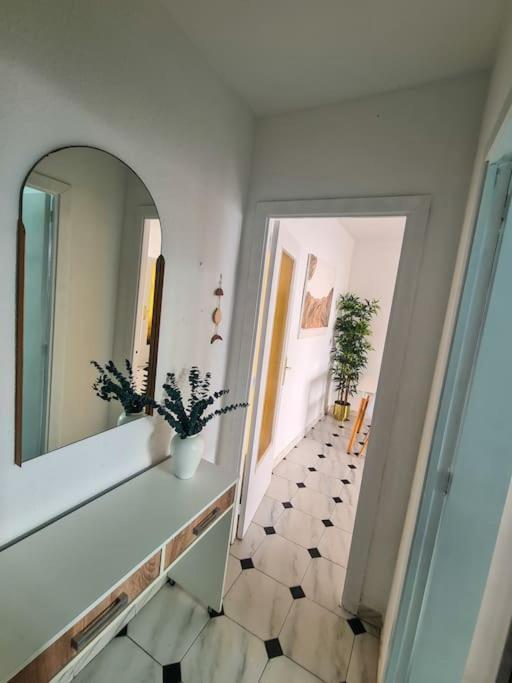 Nice Beachside 2-Bd Apt Near Barcelona Cunit Buitenkant foto