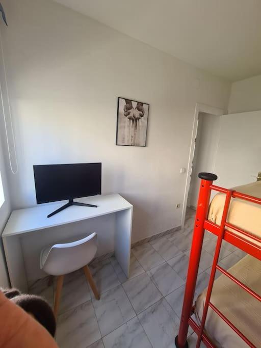 Nice Beachside 2-Bd Apt Near Barcelona Cunit Buitenkant foto