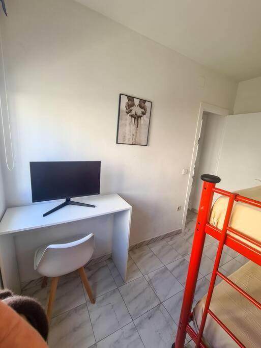 Nice Beachside 2-Bd Apt Near Barcelona Cunit Buitenkant foto