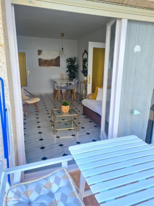 Nice Beachside 2-Bd Apt Near Barcelona Cunit Buitenkant foto
